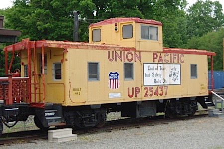 Union Pacific #25437