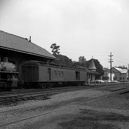 New Hope & Ivyland Railroad