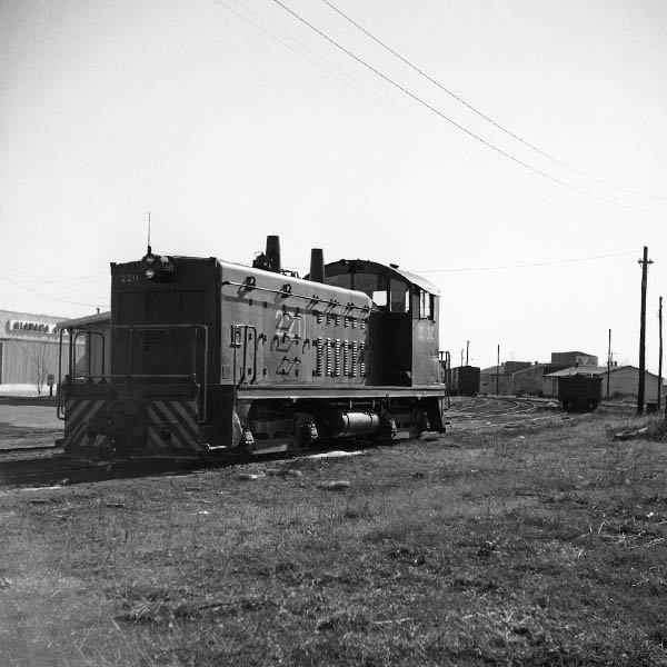 ln2211b