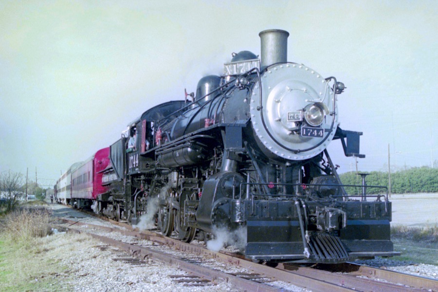 sp1744d