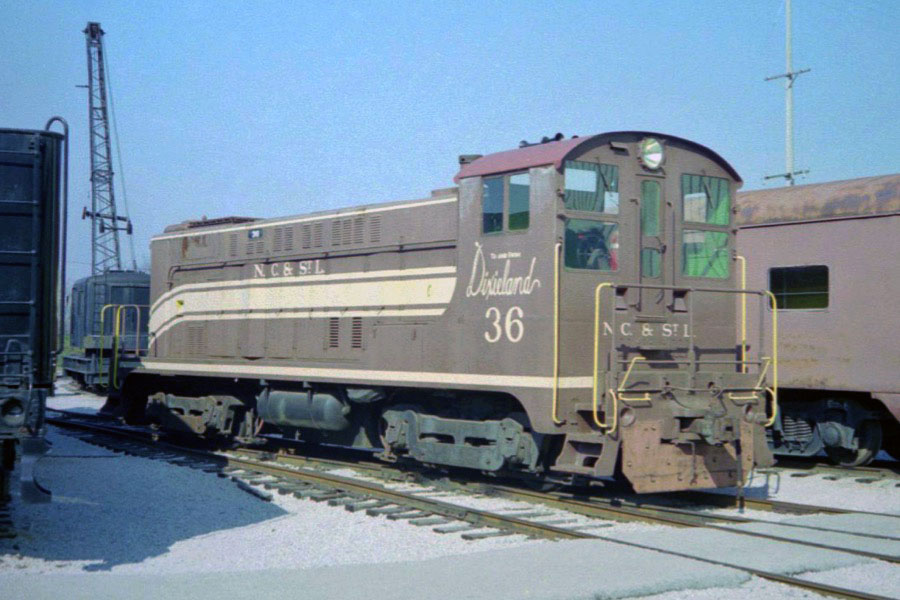 HawkinsRails - Tennessee Valley Railroad Diesels